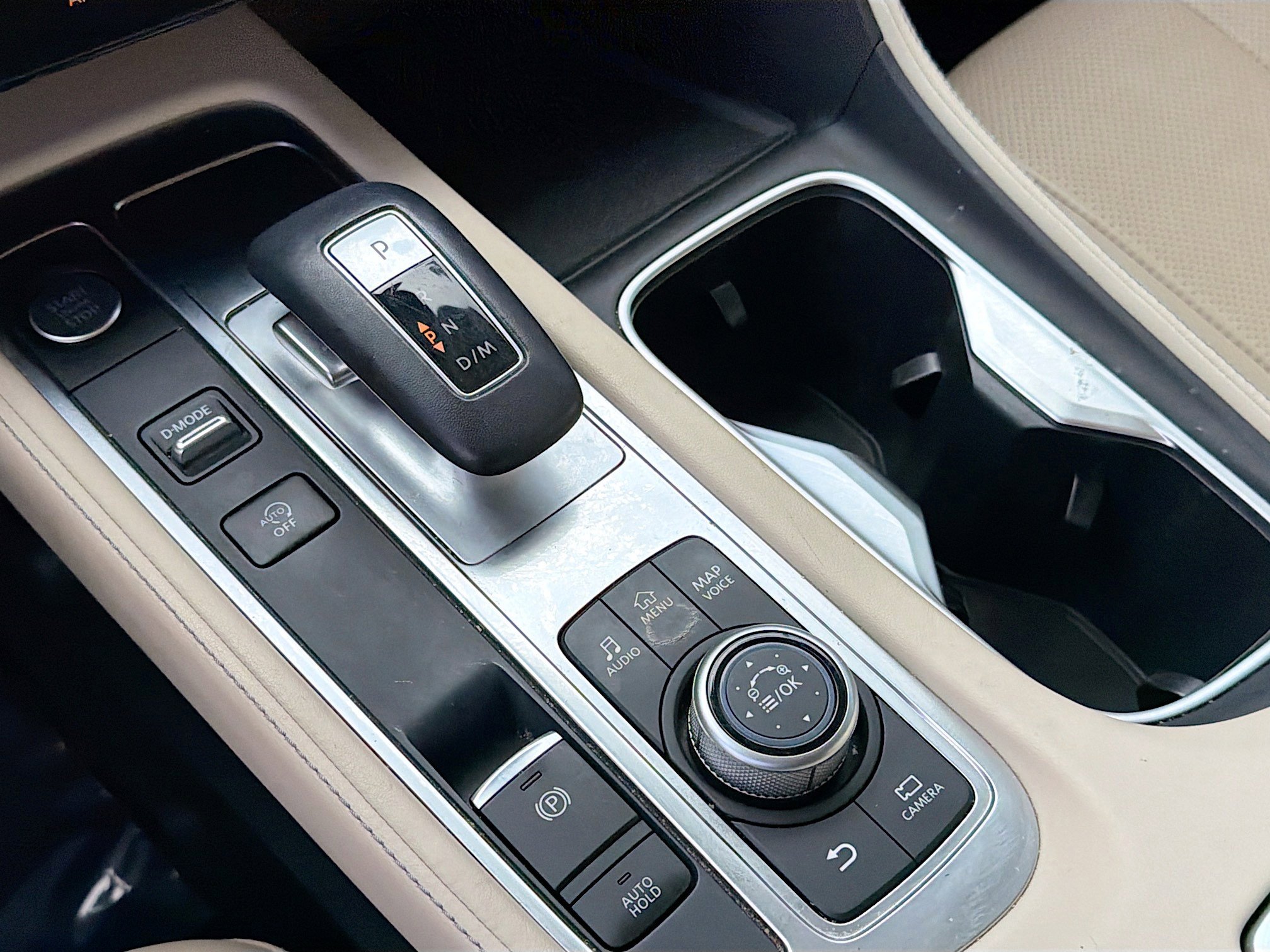 Used 2023 INFINITI QX60 Luxe w/ Performance Audio Package AWD/4WD image 30