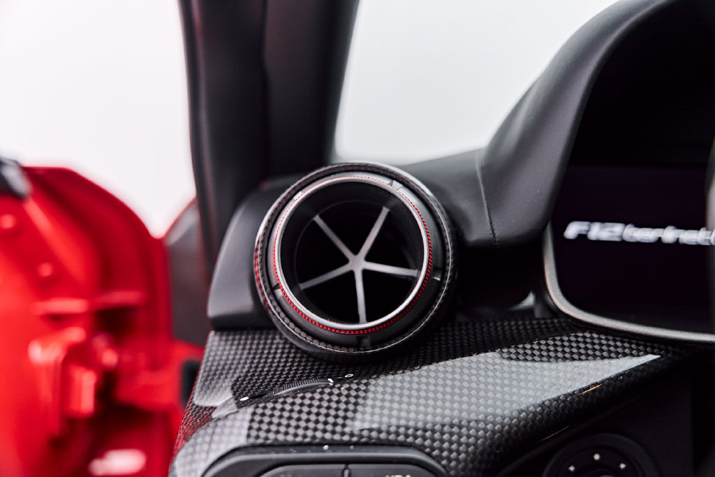 Used 2016 Ferrari F12 Berlinetta RWD image 59