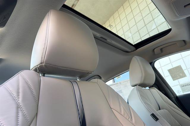 New 2027 Nissan Sentra SL w/ Floor Mat Package FWD image 17