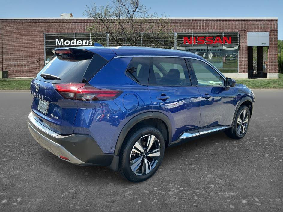 Certified 2023 Nissan Rogue SL w/ SL Premium Package AWD/4WD image 4