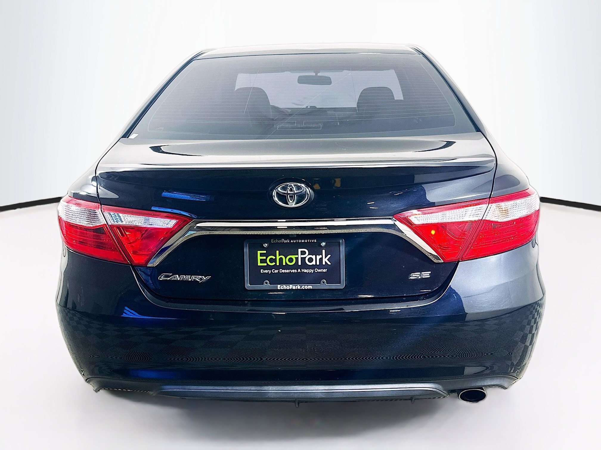 Used 2017 Toyota Camry SE FWD image 7
