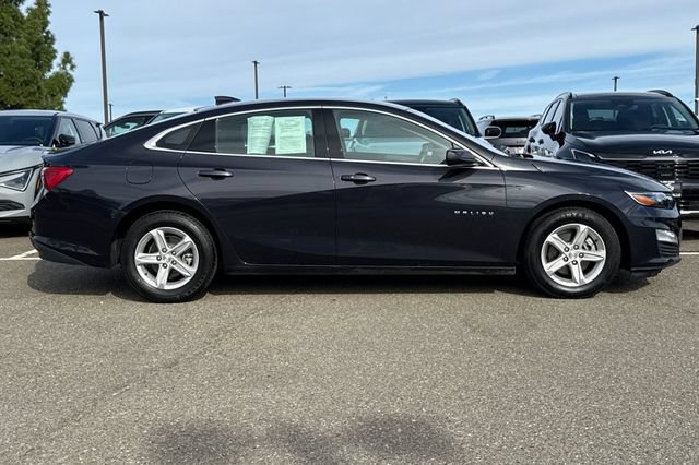 Used 2023 Chevrolet Malibu LT FWD image 3