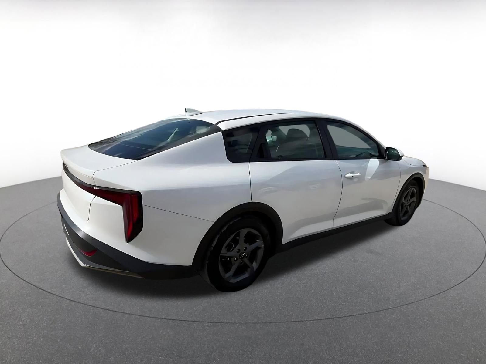 Used 2025 Kia K4 FWD image 15