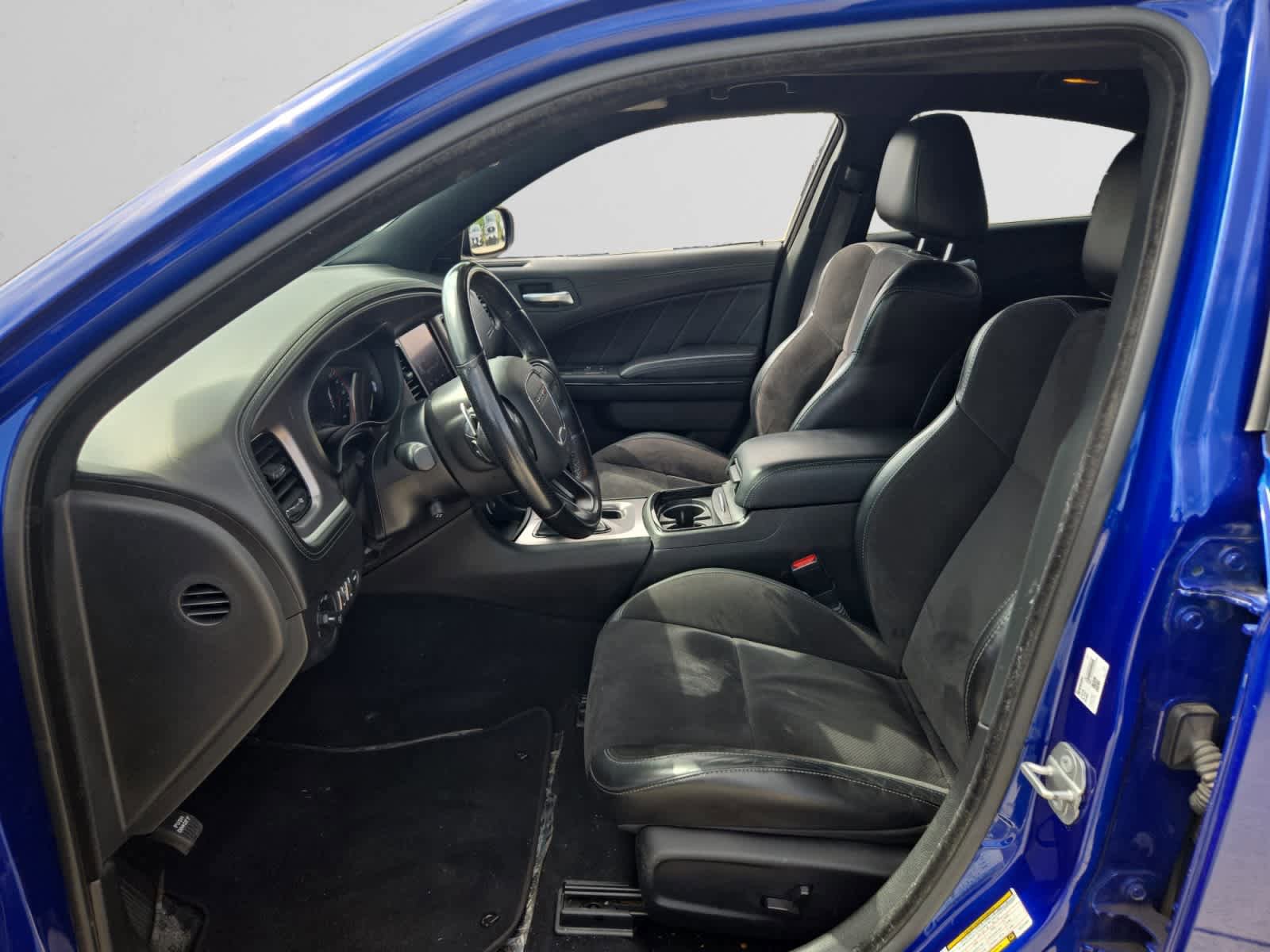 Used 2022 Dodge Charger R/T w/ Plus Group RWD image 9
