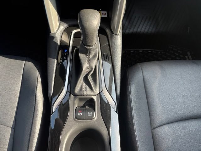 Used 2023 Toyota Corolla Cross XLE AWD/4WD image 31