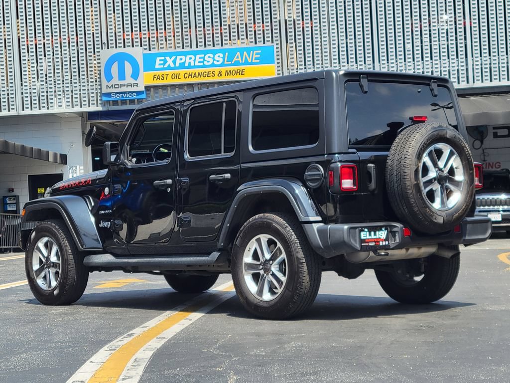 Used 2022 Jeep Wrangler Unlimited Sahara w/ Cold Weather Group AWD/4WD image 2