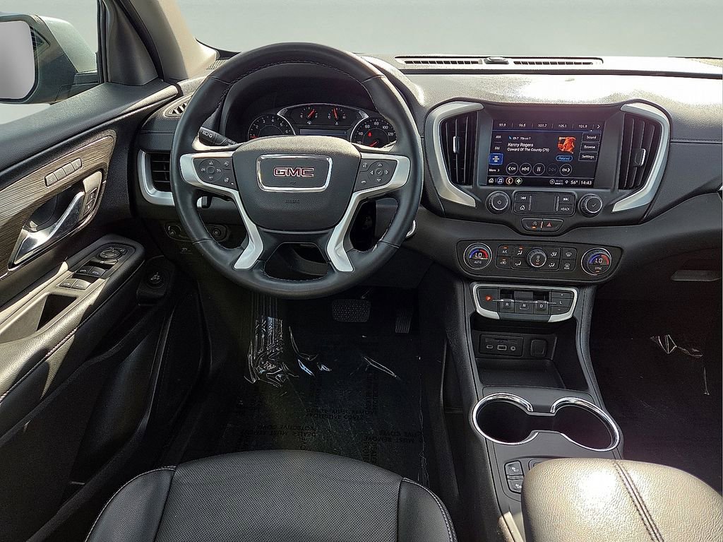 Used 2024 GMC Terrain SLT image 21