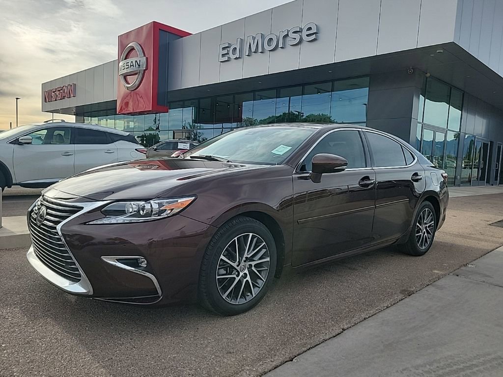 Used 2017 Lexus ES 350 w/ Navigation System Package