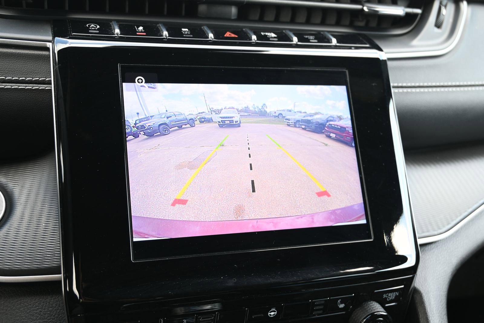 Used 2023 Jeep Grand Cherokee L Laredo image 17