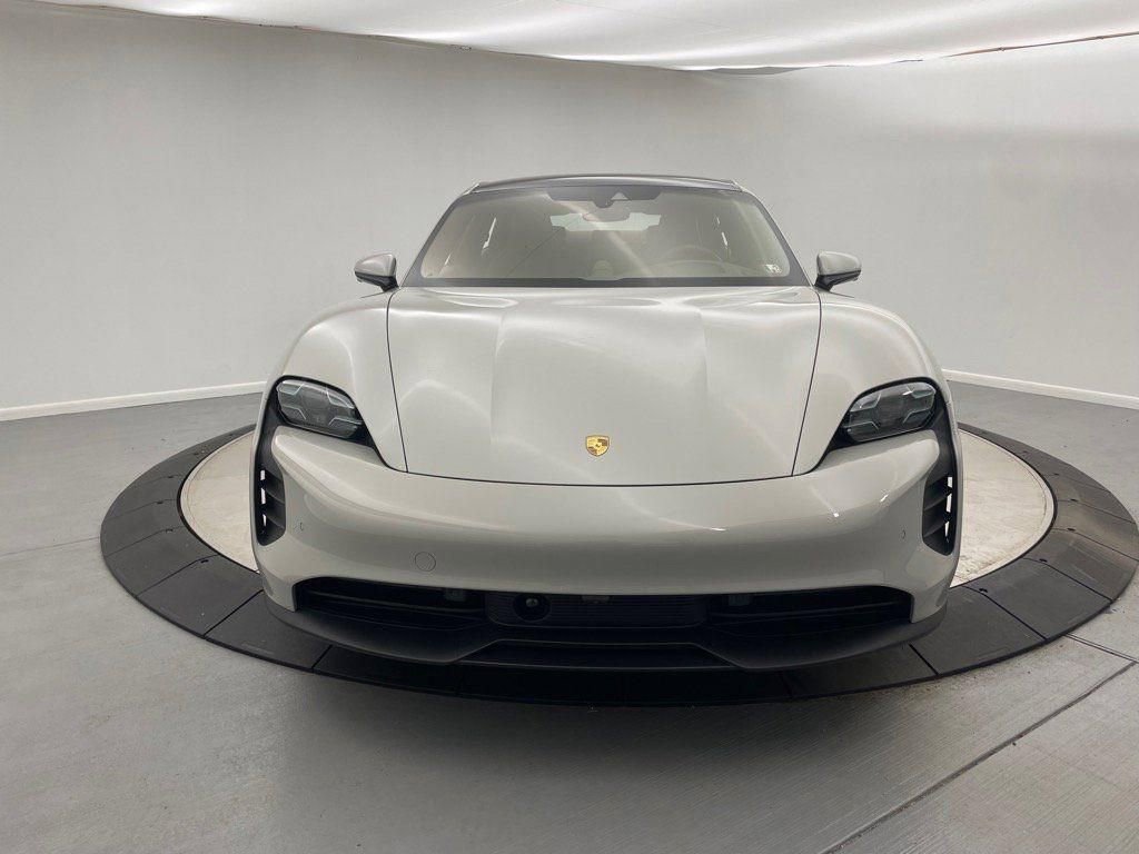 Used 2024 Porsche Taycan GTS image 9