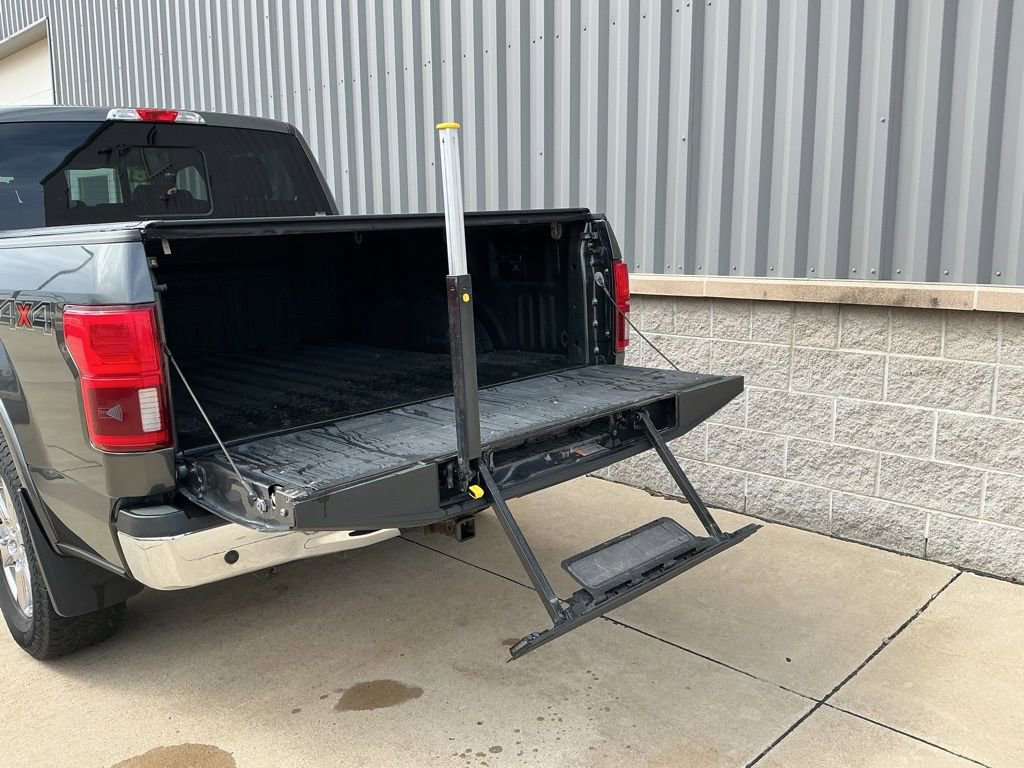 Used 2018 Ford F150 Lariat image 23