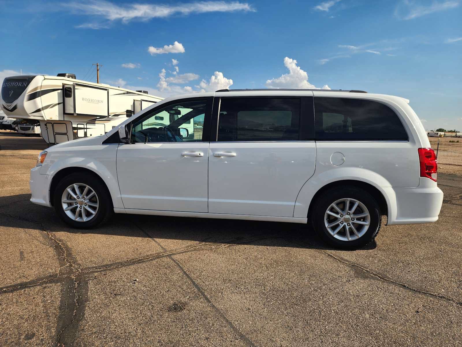 Used 2020 Dodge Grand Caravan SXT FWD image 7