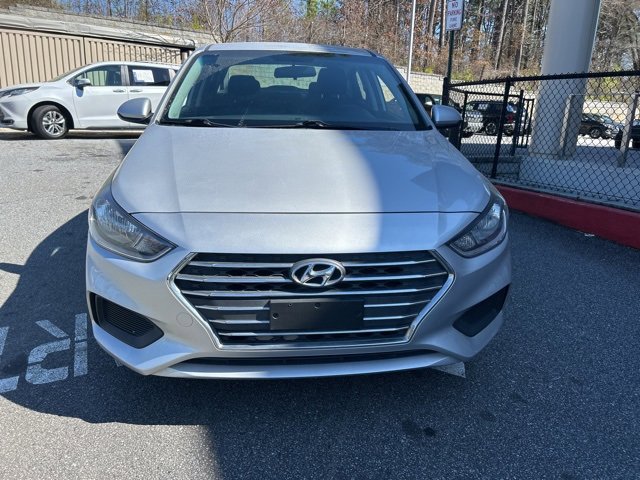 Used 2022 Hyundai Accent SE image 2