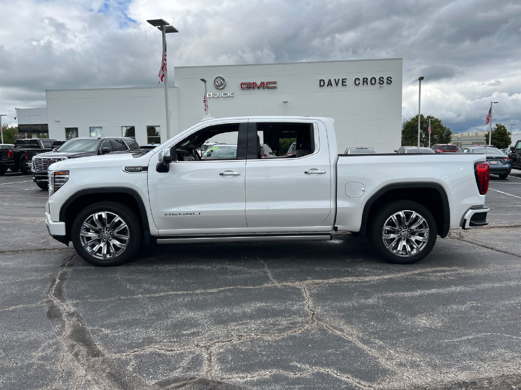 Used 2022 GMC Sierra 1500 Denali w/ Denali Reserve Package AWD/4WD image 12