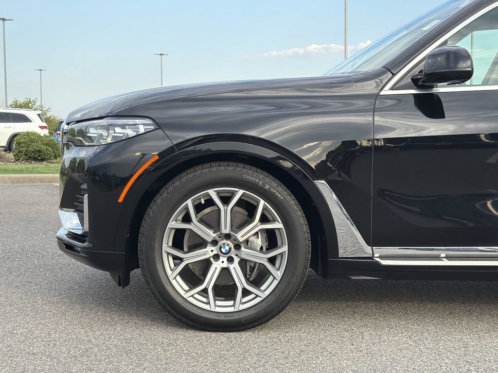 Used 2020 BMW X7 xDrive40i w/ Cold Weather Package AWD/4WD image 9