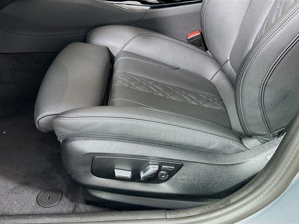 Certified 2023 BMW 530i xDrive w/ M Sport Package AWD/4WD image 20