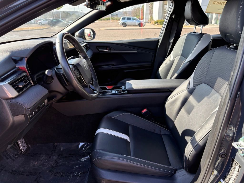 Certified 2025 Toyota Camry SE image 11