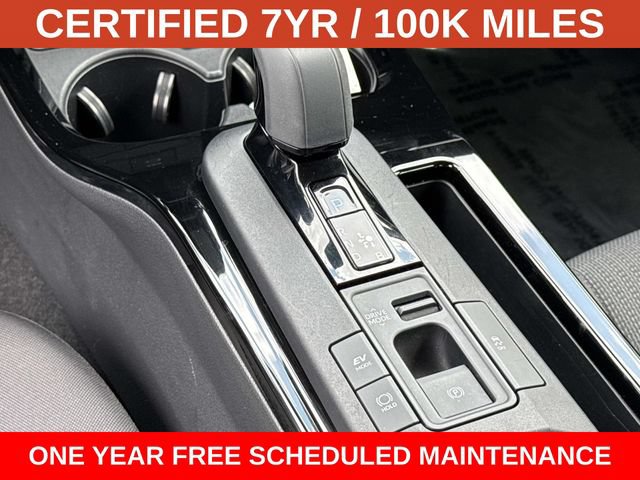 Used 2025 Toyota Prius LE FWD image 22