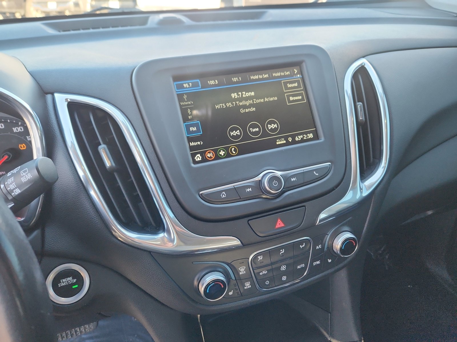 Used 2019 Chevrolet Equinox LT image 13