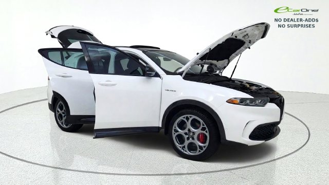 Used 2024 Alfa Romeo Tonale Veloce w/ Active Assist Package AWD/4WD image 81
