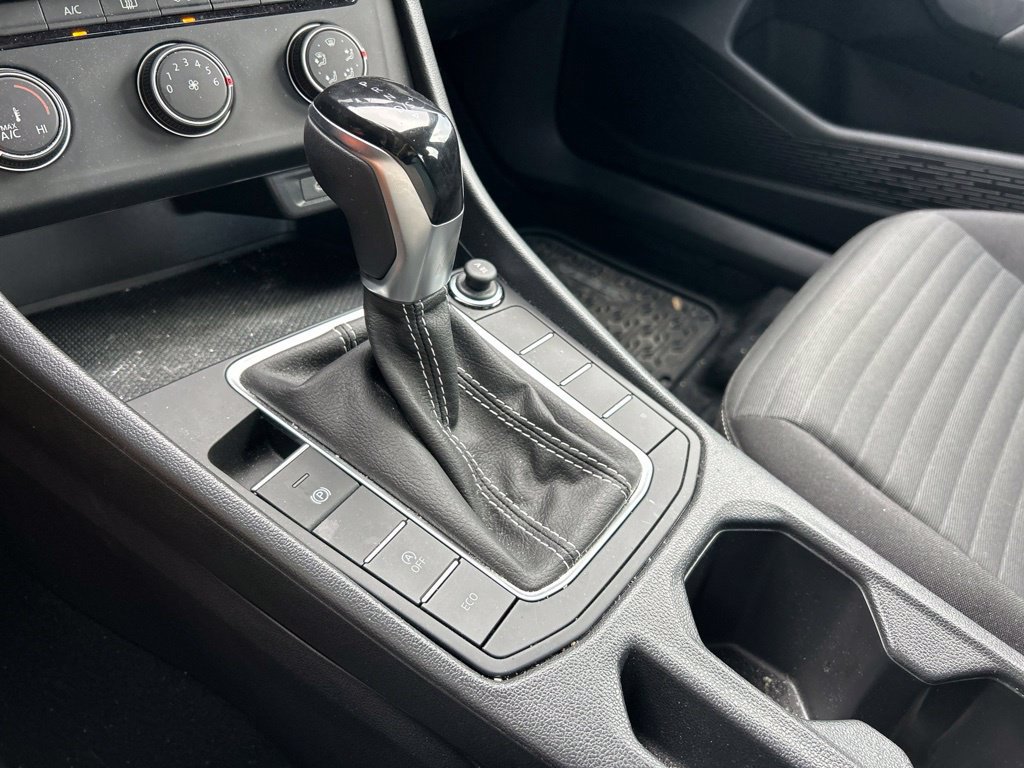 Certified 2024 Volkswagen Jetta S FWD image 33