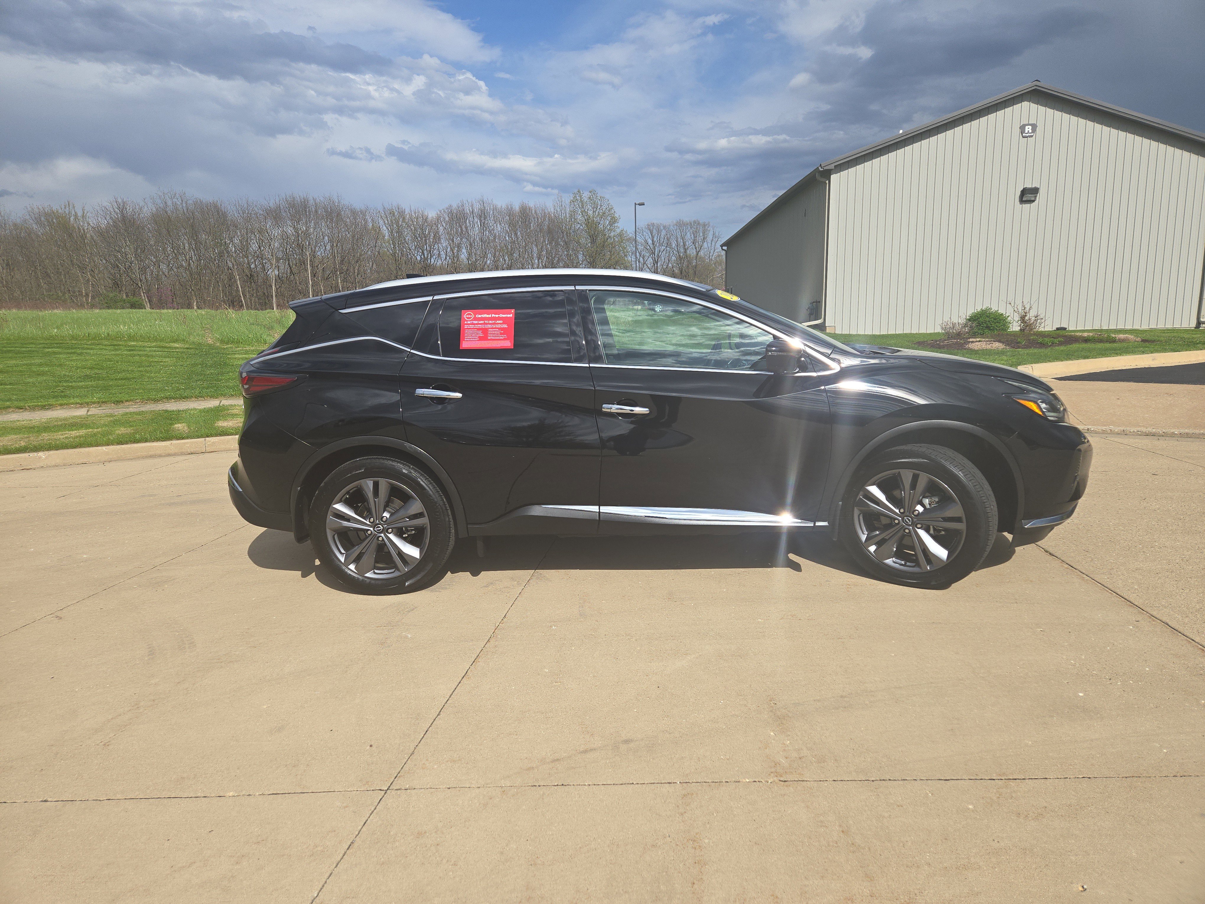 Certified 2024 Nissan Murano Platinum w/ Cargo Package image 9