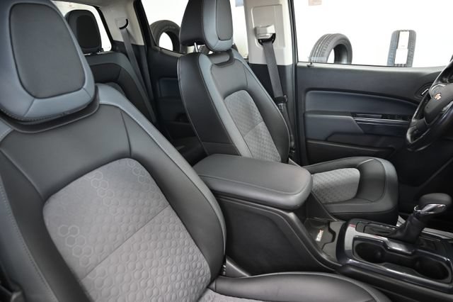 Used 2022 Chevrolet Colorado Z71 AWD/4WD image 10