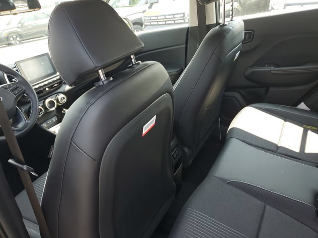 New 2026 Hyundai Venue SEL FWD image 13