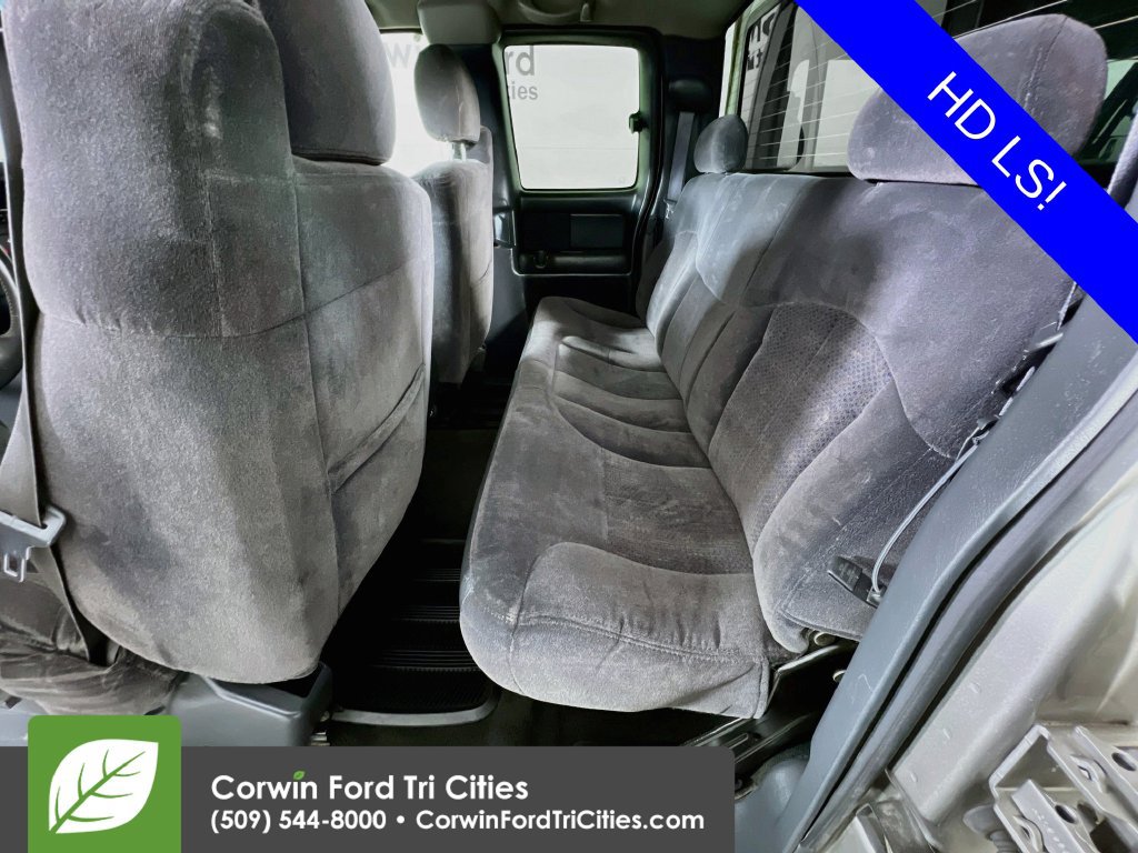 Used 2000 Chevrolet Silverado 2500 LS w/ Snow Plow Prep Pkg AWD/4WD image 23