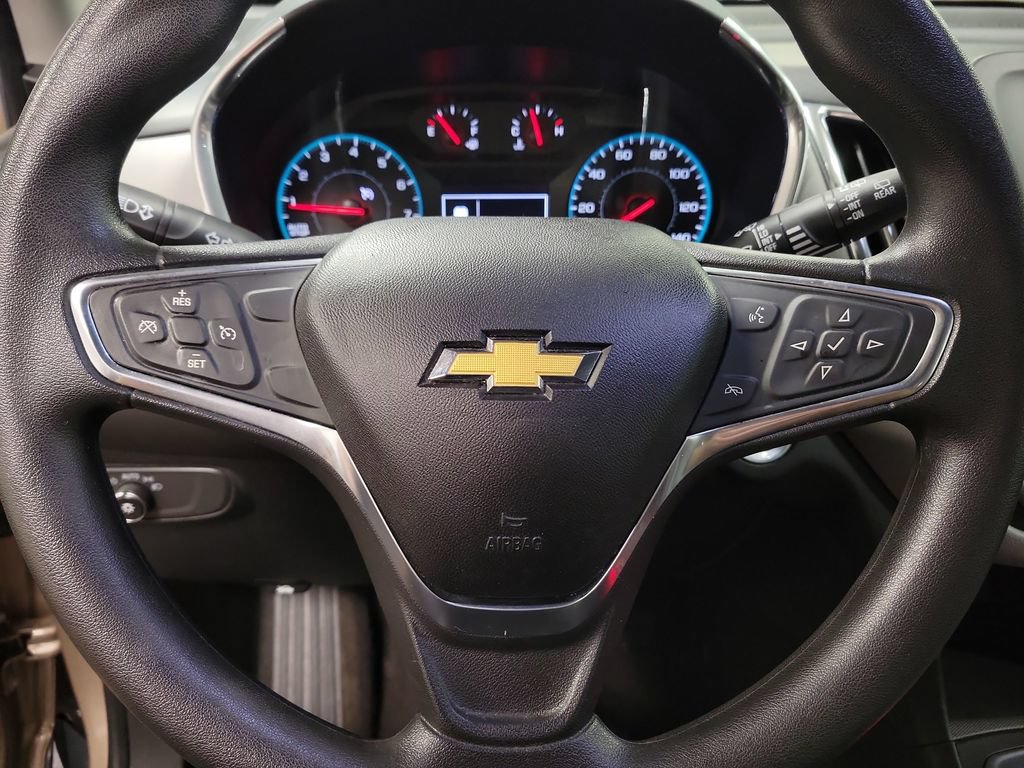 Used 2018 Chevrolet Equinox LS FWD image 23