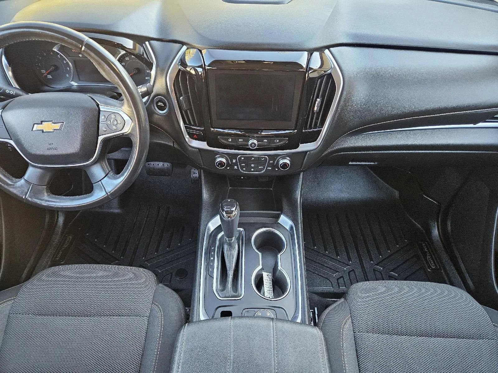 Used 2018 Chevrolet Traverse LT image 13