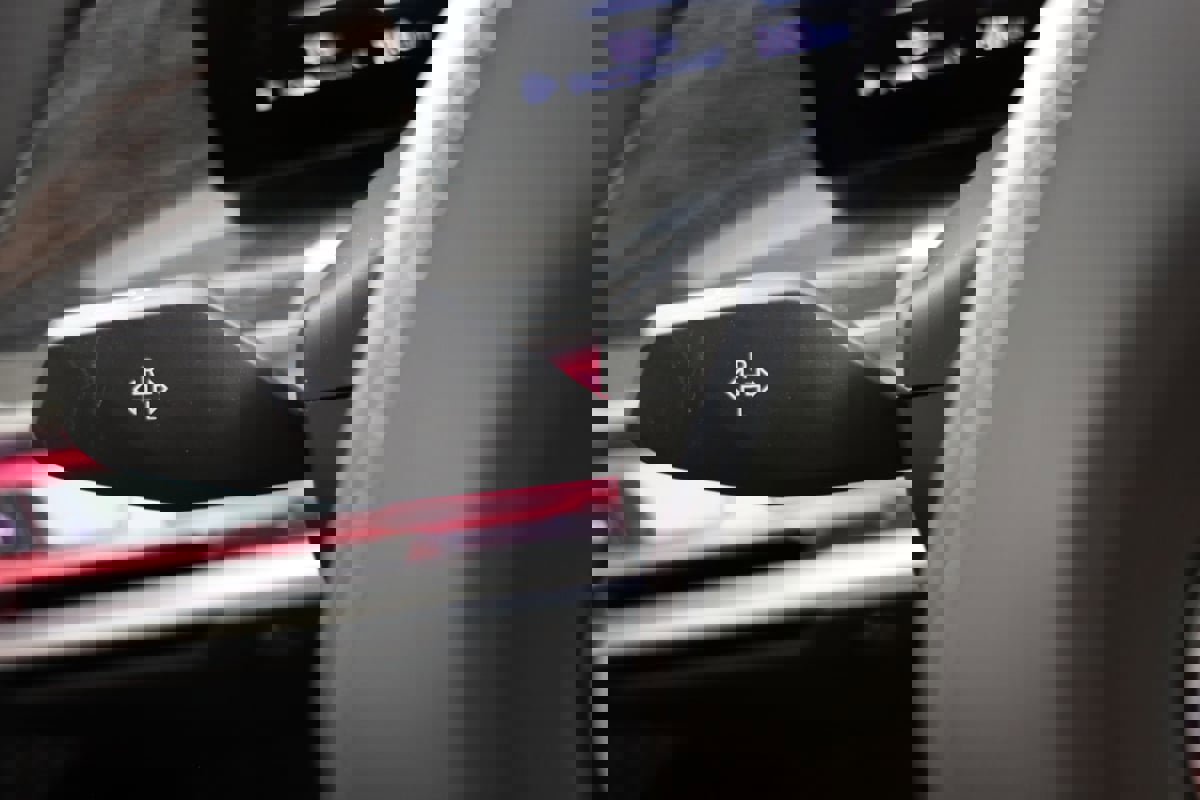 Used 2023 BMW 760i xDrive image 23