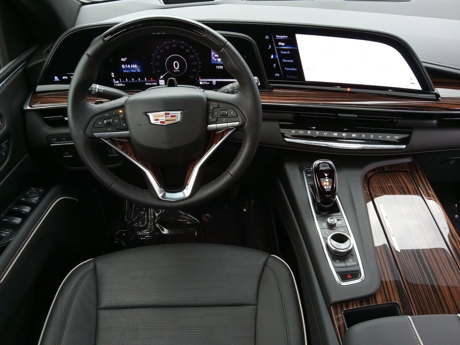 Used 2024 Cadillac Escalade Premium Luxury image 14