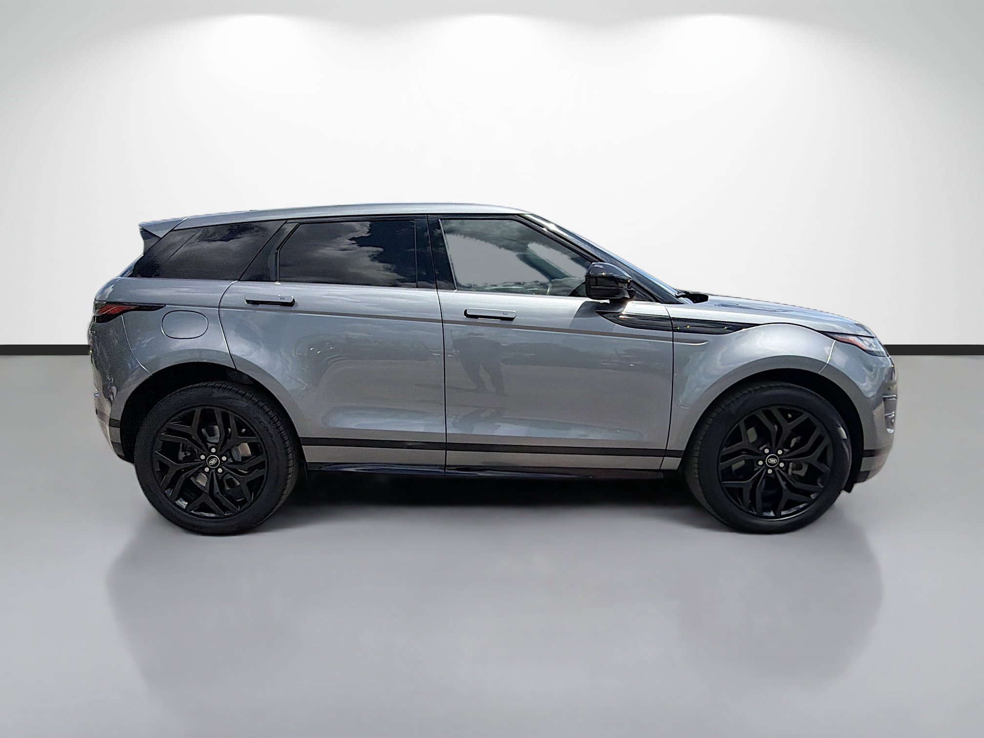 Certified 2023 Land Rover Range Rover Evoque R-Dynamic SE AWD/4WD image 6