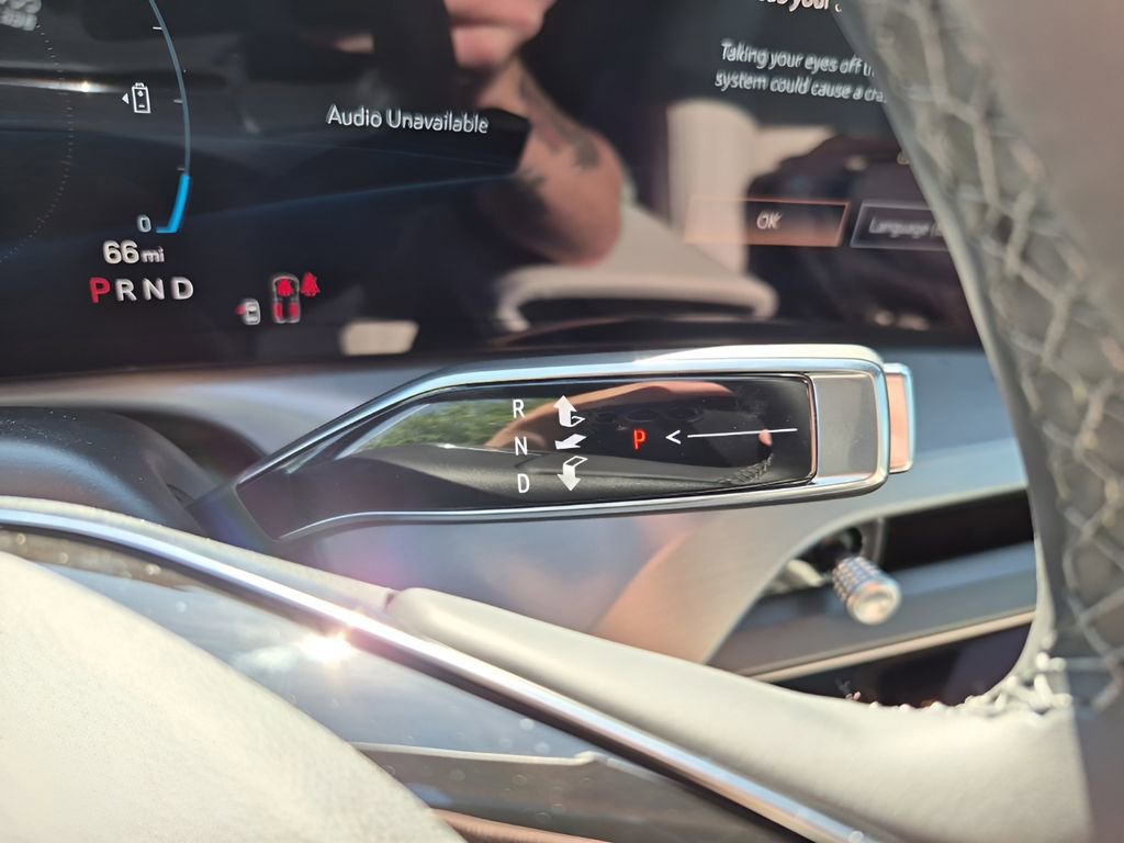 New 2026 Cadillac Vistiq Luxury AWD/4WD image 38