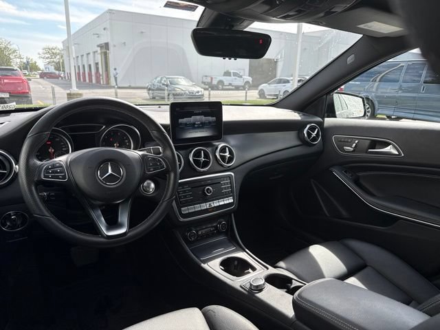 Used 2018 Mercedes-Benz GLA 250 4MATIC image 10