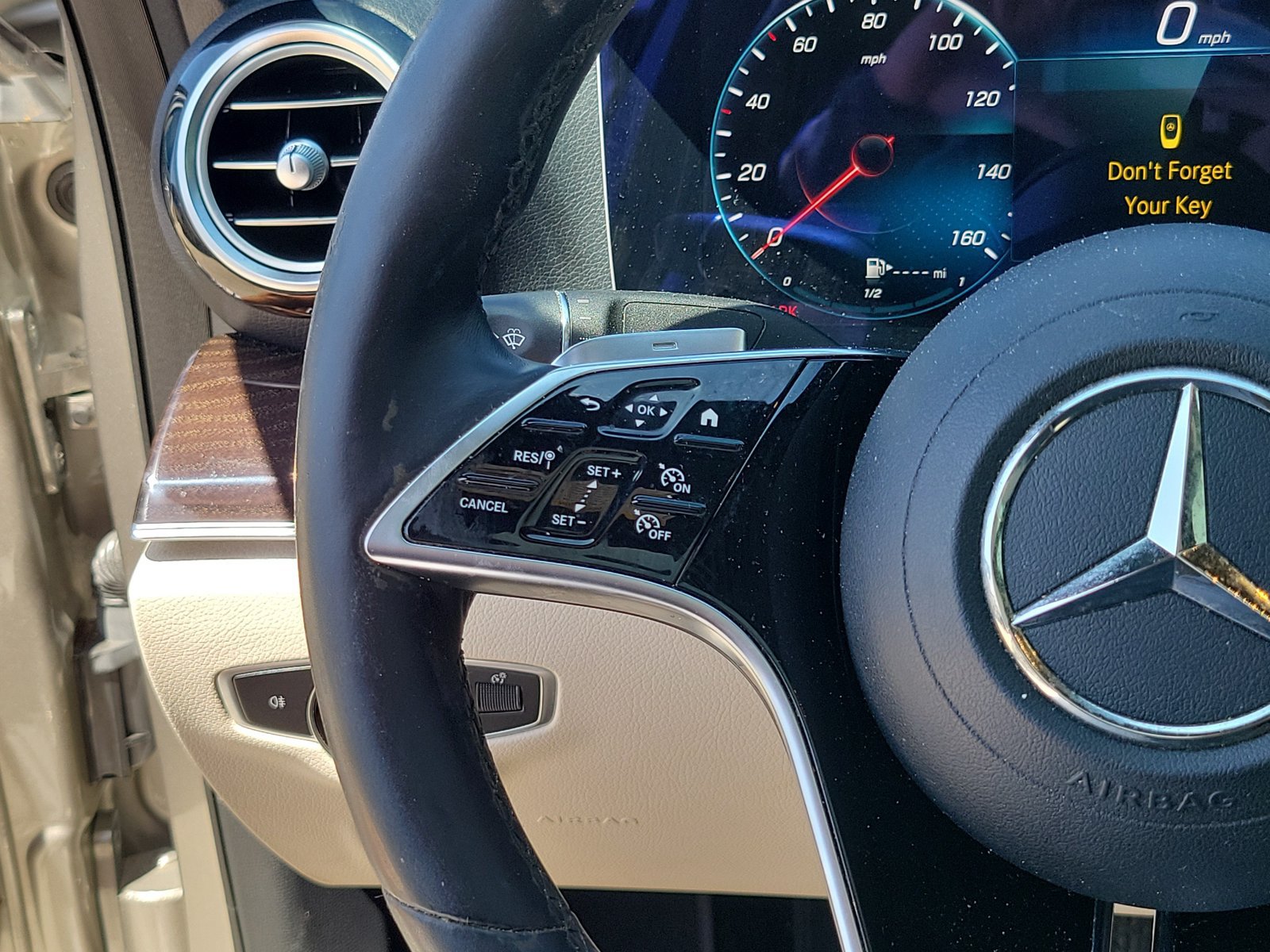 Used 2021 Mercedes-Benz E 350 Sedan image 26