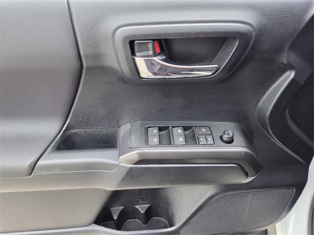 Used 2019 Toyota Tacoma TRD Off-Road image 17