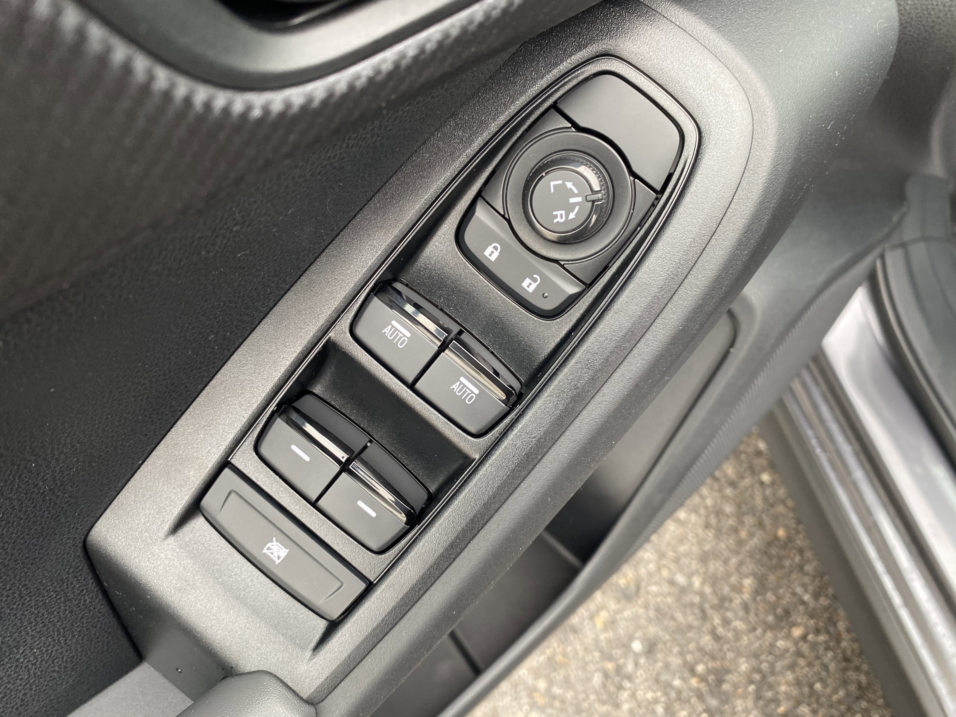 New 2026 Subaru Crosstrek 2.0i Premium image 18