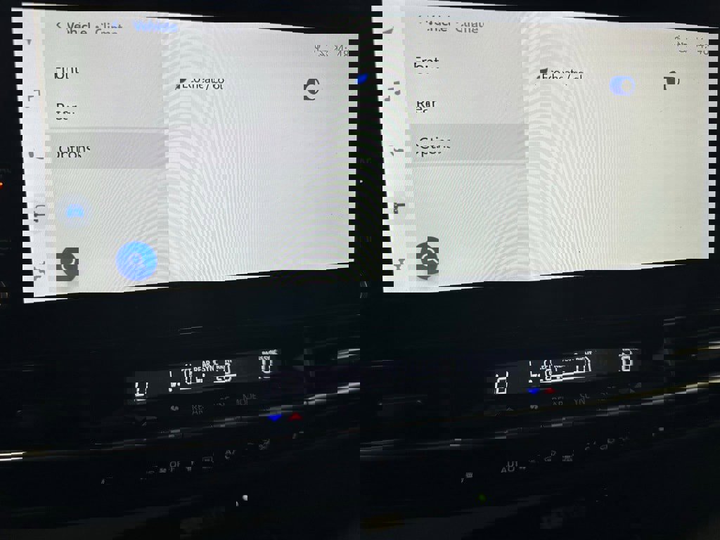 Used 2025 Toyota Sienna XSE image 33