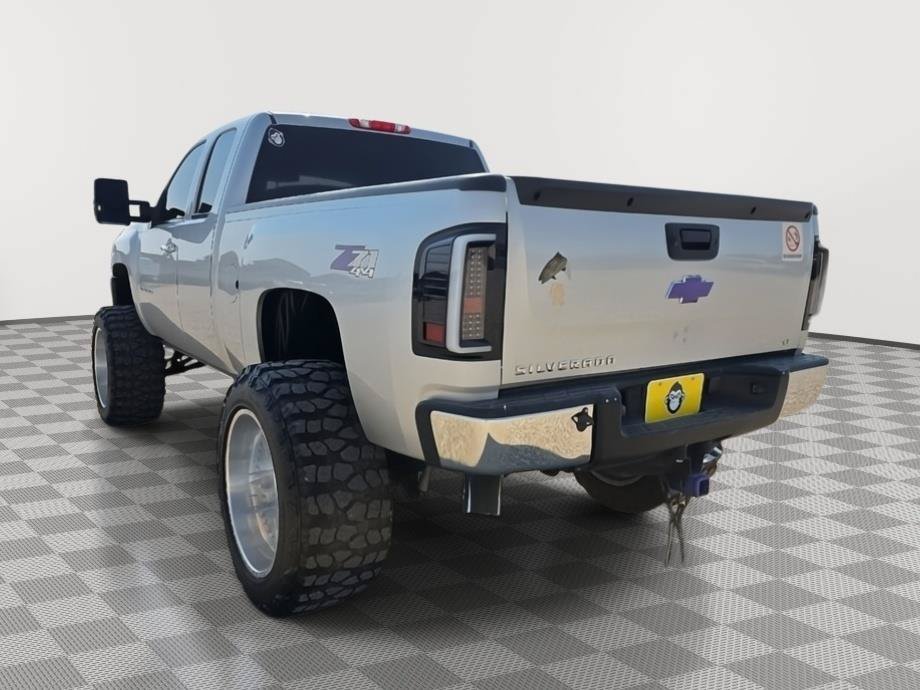 Used 2013 Chevrolet Silverado 1500 LT w/ All-Star Edition AWD/4WD image 6
