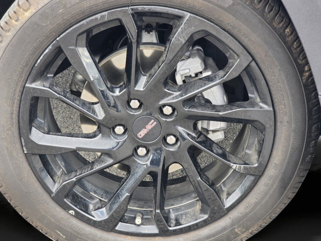 Used 2024 GMC Terrain SLE w/ Elevation Edition AWD/4WD image 21