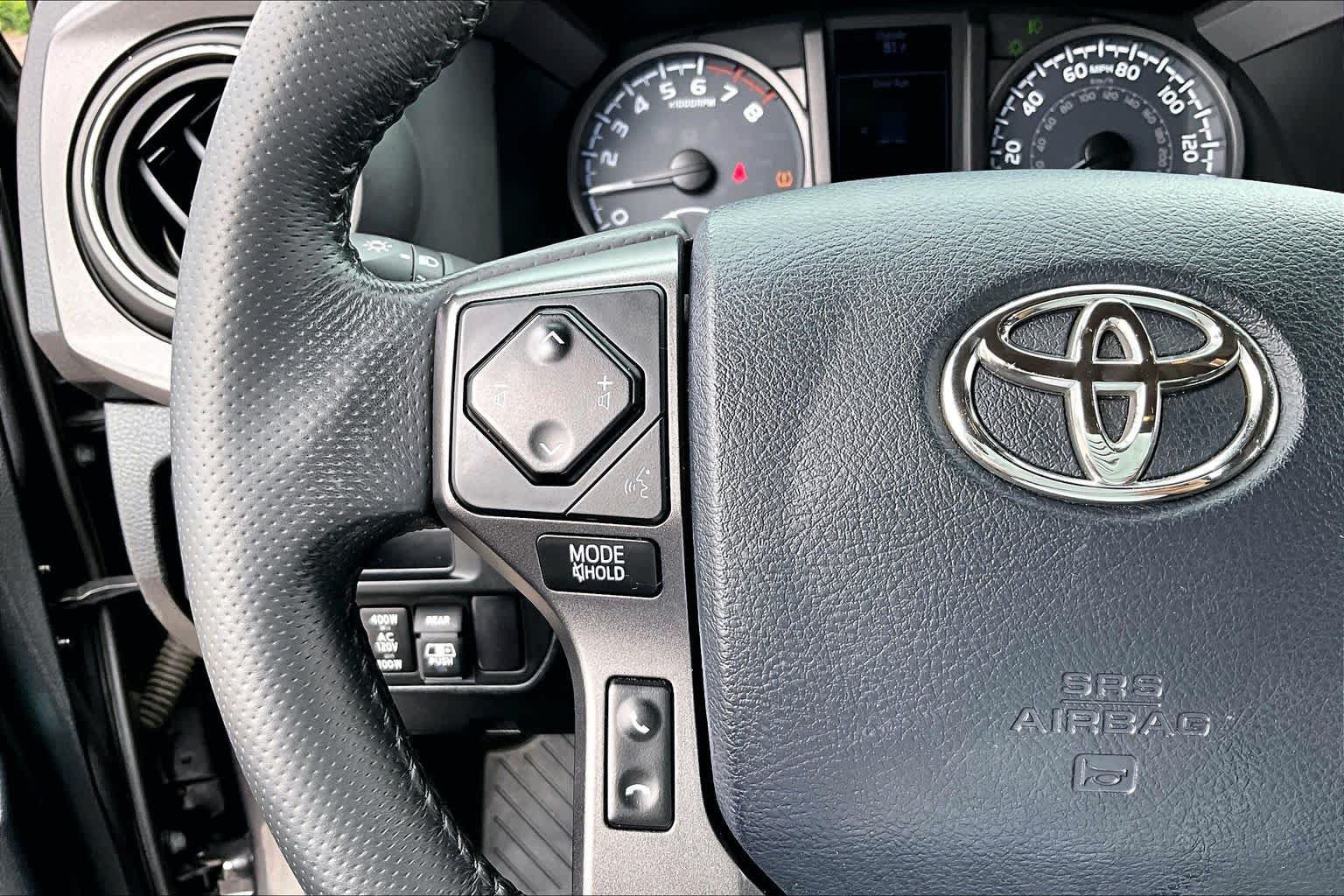 Used 2017 Toyota Tacoma TRD Off-Road w/ Tow Package RWD image 24
