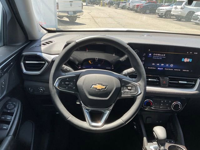 Certified 2024 Chevrolet TrailBlazer LT w/ LT Cold Weather Package FWD image 18