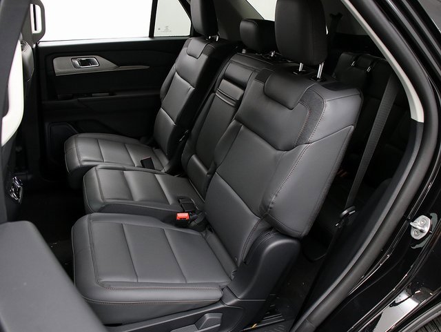 New 2026 Ford Explorer Active image 11