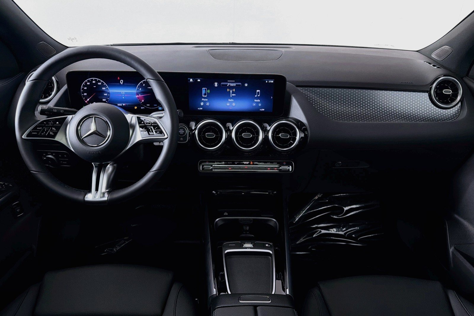 New 2026 Mercedes-Benz GLA 250 image 4