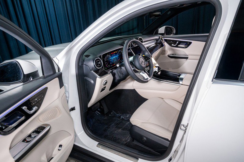 Certified 2026 Mercedes-Benz GLC 300 4MATIC image 10