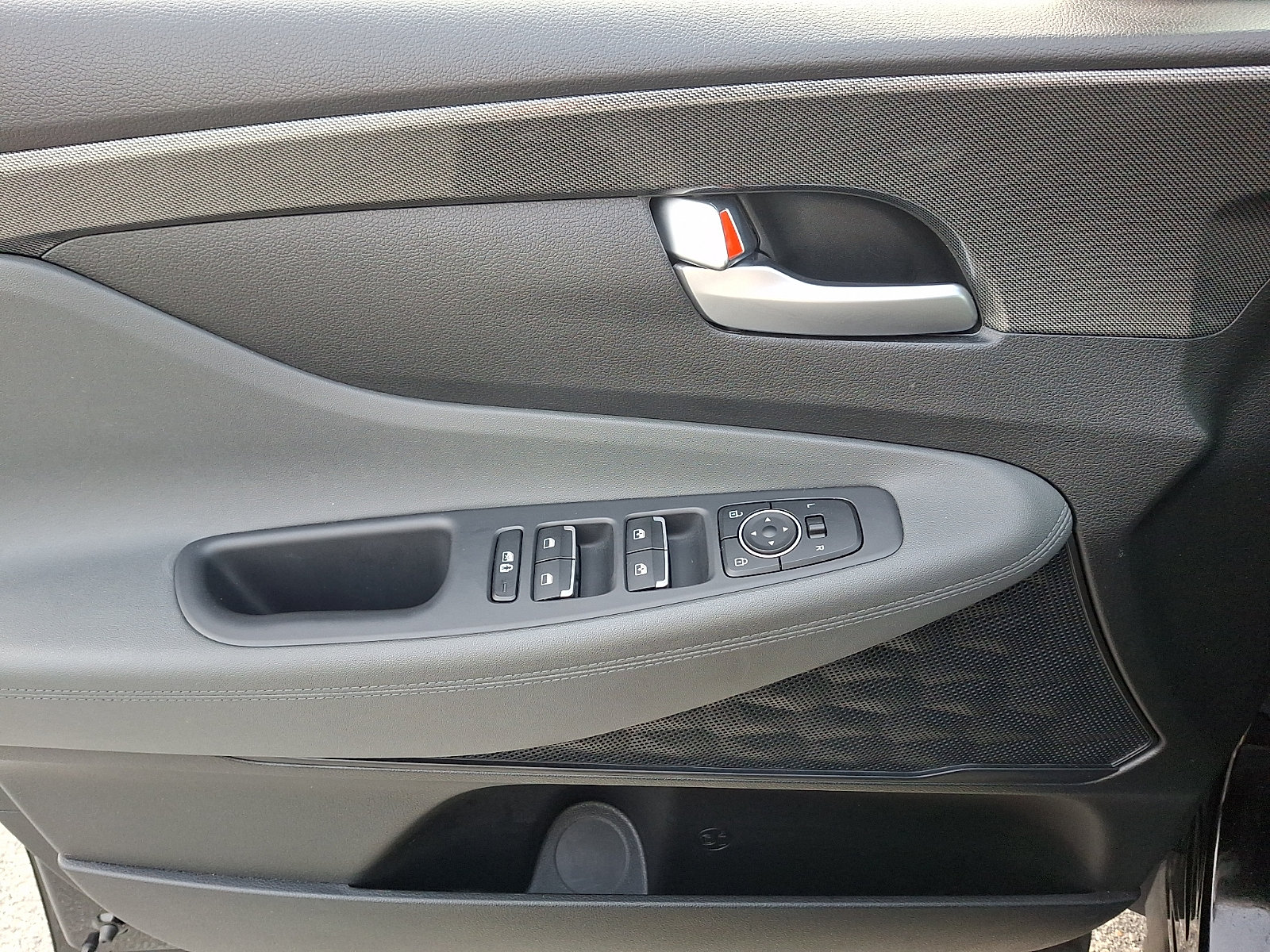 Certified 2023 Hyundai Santa Fe SEL AWD/4WD image 13