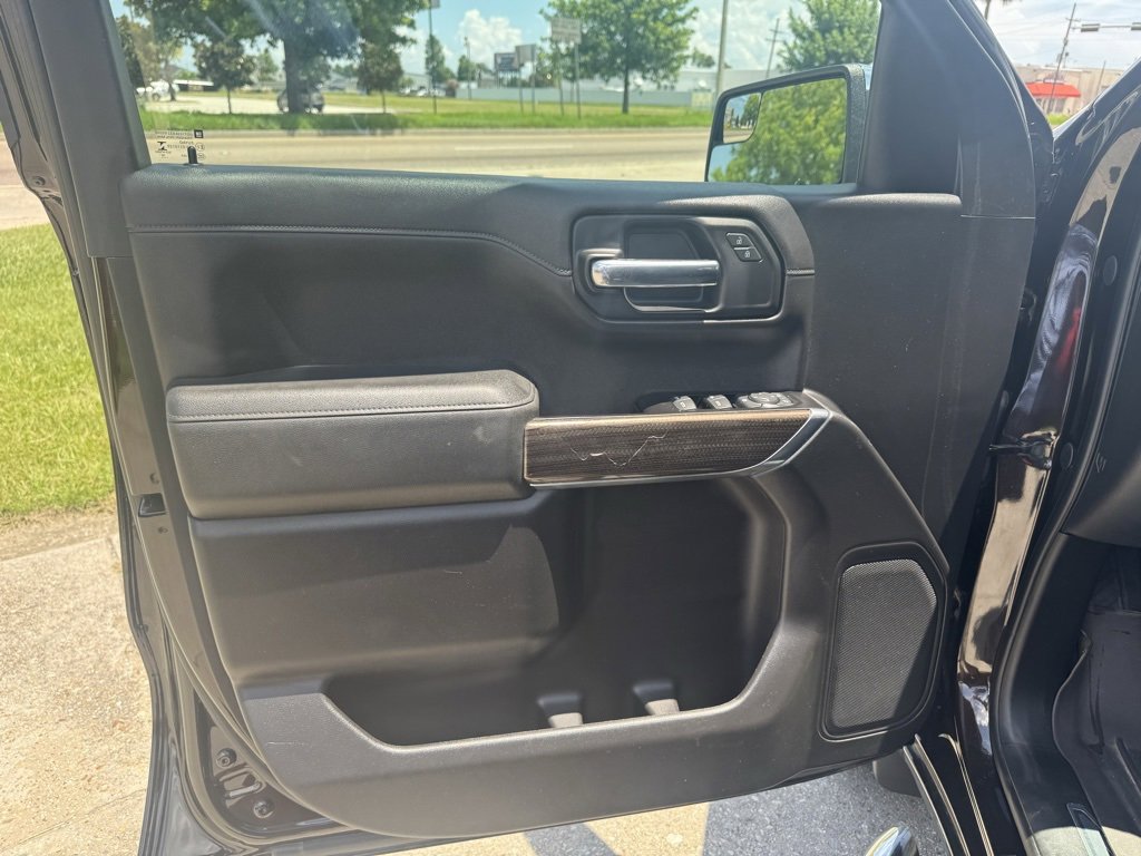 Used 2019 Chevrolet Silverado 1500 LT w/ All-Star Edition image 8