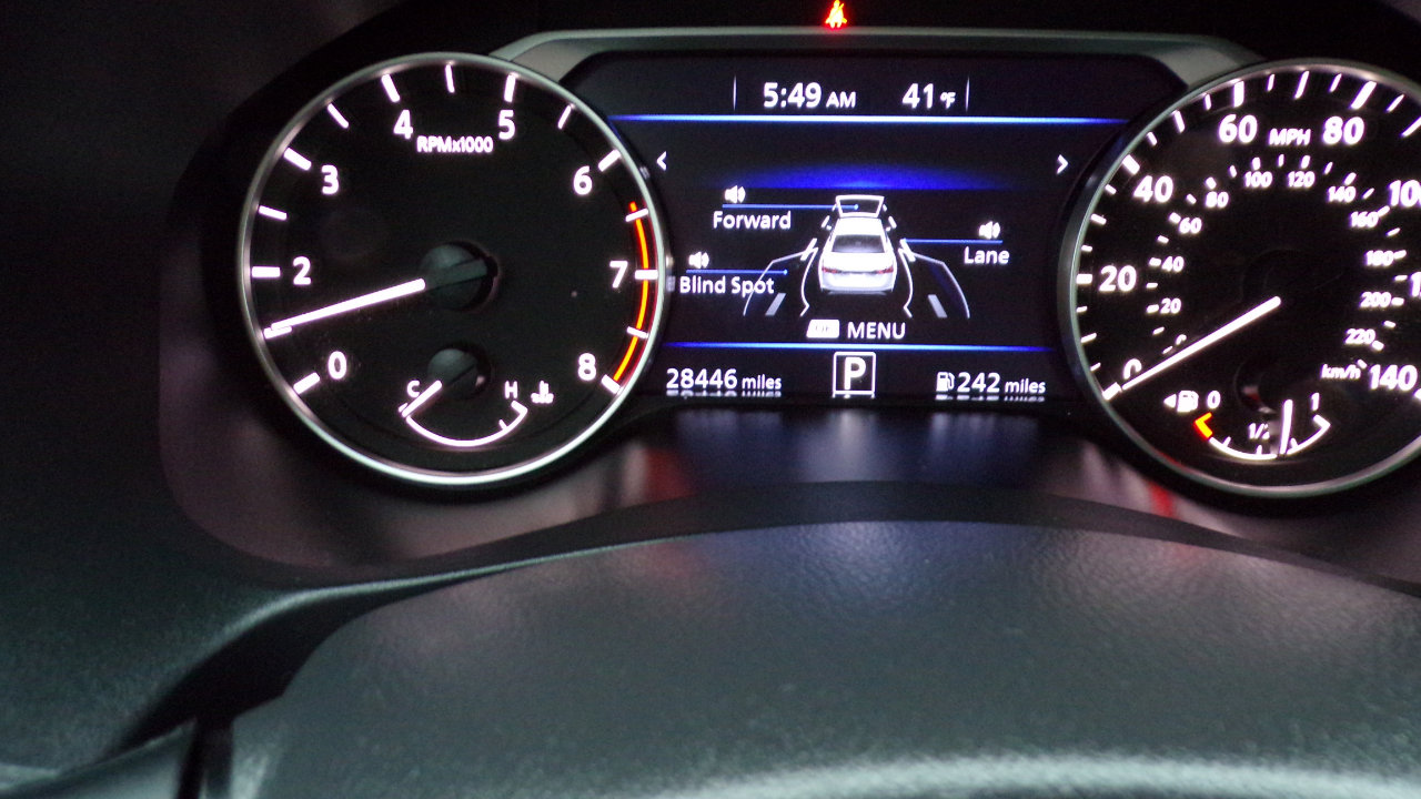 Used 2024 Nissan Altima 2.5 SV image 9